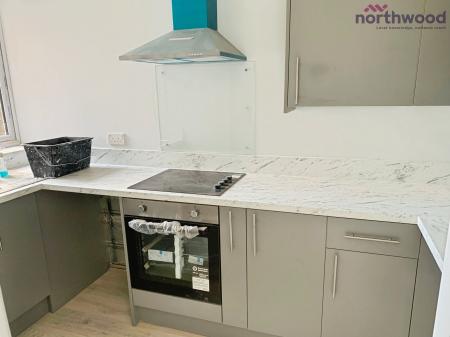 1 bedroom Studio flat to let in Oakbank Road, SO19