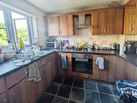 3 bedroom Town house to let in Terminus Terrace, Ocean Village, SO14