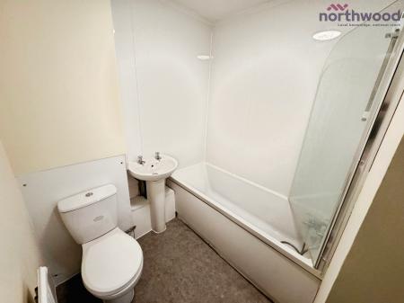 3 bedroom Town house to let in Terminus Terrace, Ocean Village, SO14