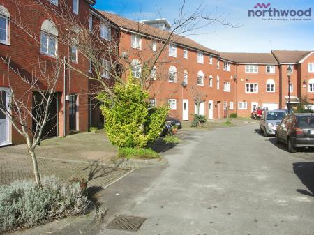 Terminus Terrace, Ocean Village, SO14