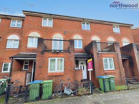 3 bedroom Town house to let in Terminus Terrace, Ocean Village, SO14