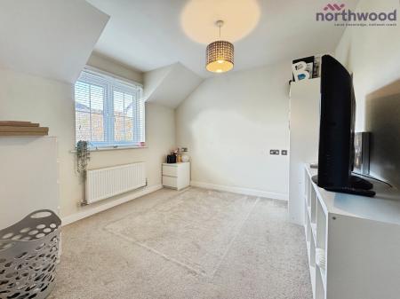 2 bedroom Flat to let in Chandlers Gate, Chandlers Ford, SO53