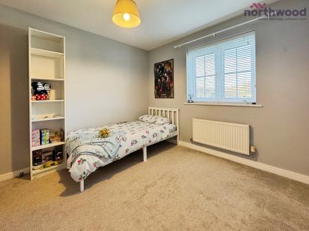 2 bedroom Flat to let in Chandlers Gate, Chandlers Ford, SO53