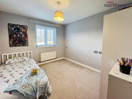 2 bedroom Flat to let in Chandlers Gate, Chandlers Ford, SO53