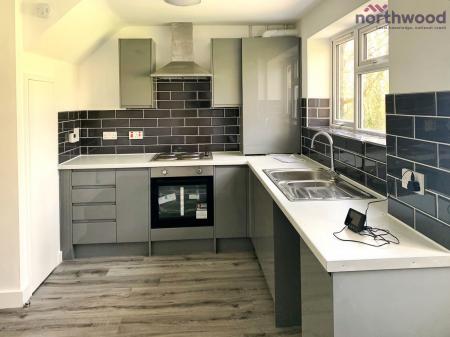 3 bedroom Semi-detached house to let in Golf Course Cottages, SO16