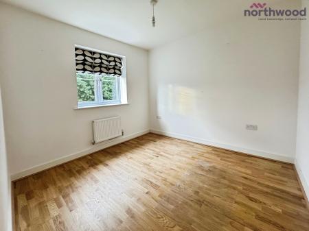 3 bedroom Semi-detached house to let in Furze Close, Sholing, SO19