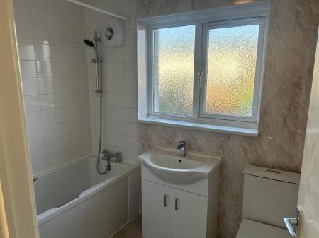 3 bedroom Terraced House to let in Glenmere, Basildon, SS16