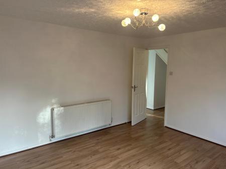 3 bedroom Terraced House to let in Glenmere, Basildon, SS16