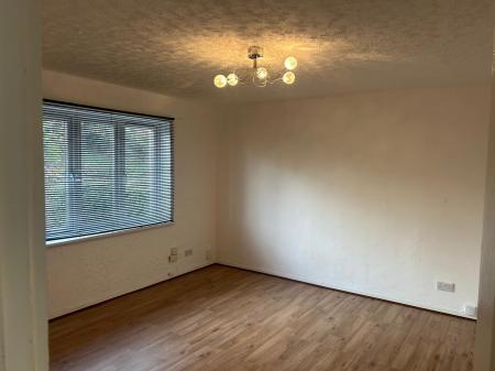 3 bedroom Terraced House to let in Glenmere, Basildon, SS16
