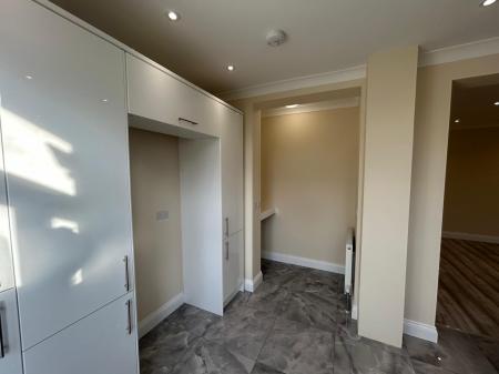 3 bedroom Semi-detached house to let in Westbury Road, Southend-on-Sea, SS2