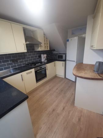 3 bedroom Semi-detached house to let in Orchard Side, Leigh-on-Sea, SS9