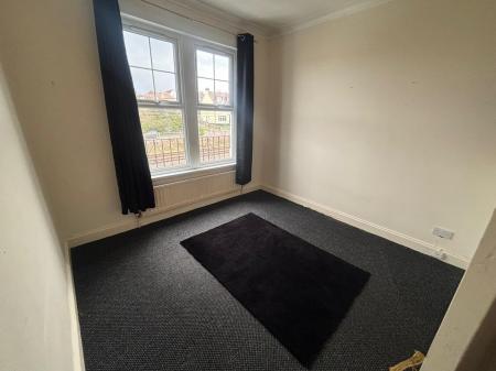 1 bedroom Flat to let in Whitefriars Crescent, Westcliff-on-Sea, SS0