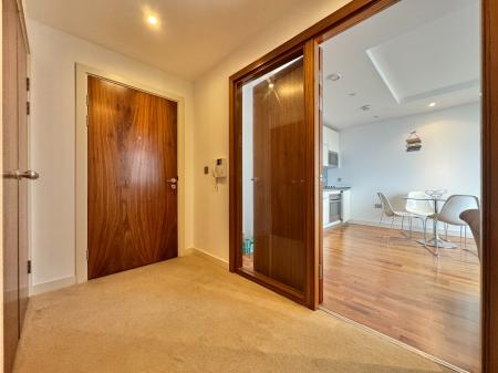 1 bedroom Flat for sale in 94 The Quays, Salford, M50