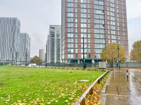 1 bedroom Flat for sale in 94 The Quays, Salford, M50