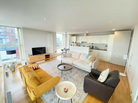 2 bedroom Flat for sale in NV Building, 96 The Quays, M50