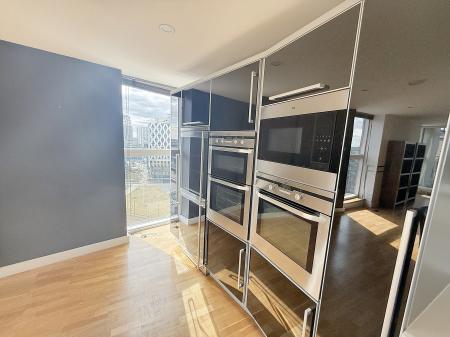 3 bedroom Penthouse for sale in 96 The Quays, Salford Quays, Salford, M50