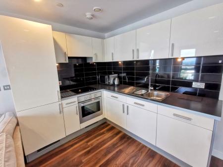 3 bedroom Flat for sale in The Heart, Media City M50 2TH