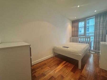 2 bedroom Flat for sale in Clowes Street, Salford, M3