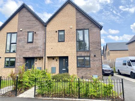 Oak Road, Partington, M31