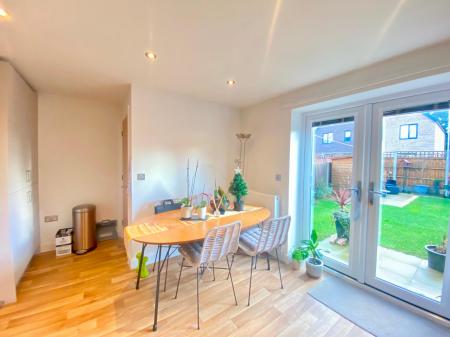 2 bedroom Terraced House for sale in Poppy Street, Partington, M31