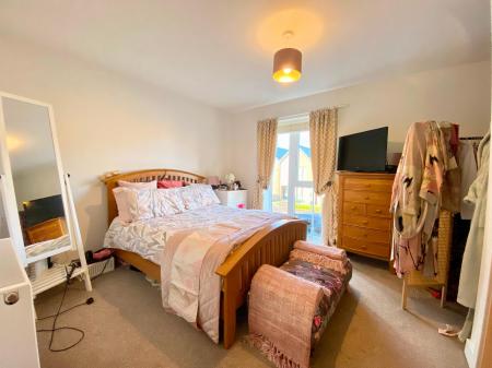 2 bedroom Terraced House for sale in Poppy Street, Partington, M31