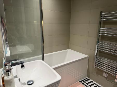 1 bedroom Flat for sale in Red, Salford, M50