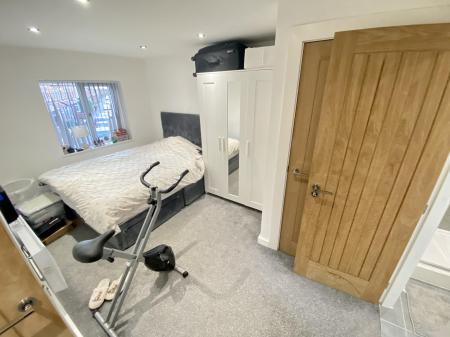 2 bedroom Maisonette for sale in Station Road, Stretford, M32