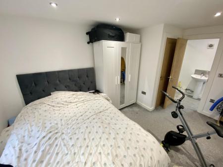 2 bedroom Maisonette for sale in Station Road, Stretford, M32