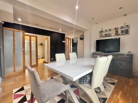 3 bedroom Semi-detached house for sale in Walton Road, Brooklands, Sale, M33