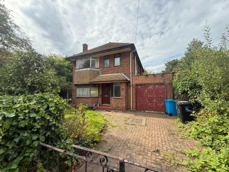 3 bedroom Detached house for sale in Westwood Drive, Sale, M33