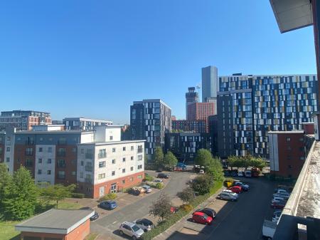 3 bedroom Flat for sale in Woden Street, Salford, M5