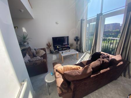 3 bedroom Flat for sale in Woden Street, Salford, M5