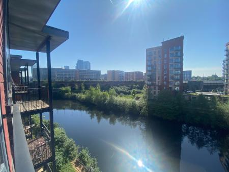 3 bedroom Flat for sale in Woden Street, Salford, M5