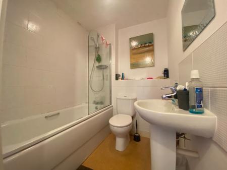 3 bedroom Flat for sale in Woden Street, Salford, M5