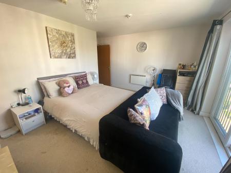 3 bedroom Flat for sale in Woden Street, Salford, M5