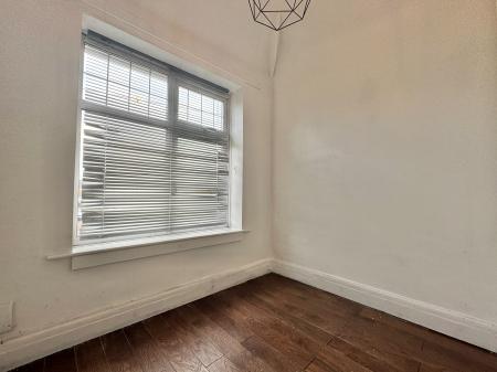 3 bedroom Semi-detached house for sale in Woodhouse Lane, Sale, M33