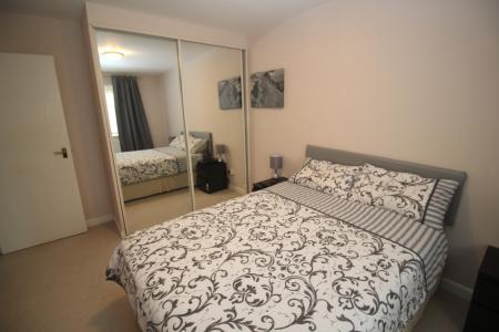 2 bedroom Flat to let in Labrador Quay, Salford Quays, Salford, M50