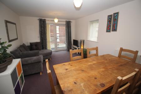 2 bedroom Flat to let in Liverpool Street, Salford, M6