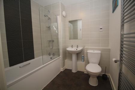 2 bedroom Flat to let in Liverpool Street, Salford, M6