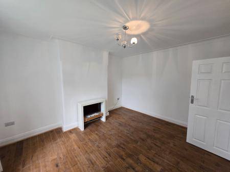 3 bedroom Semi-detached house to let in Manor Road, Salford, M6