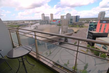 2 bedroom Flat for sale in The Quays, Salford Quays, Salford, M50