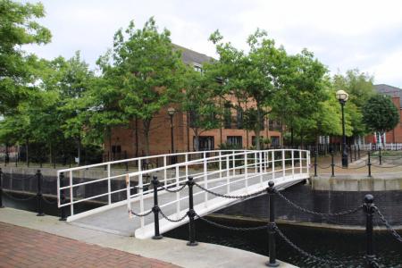 3 bedroom Town house to let in Merchants Quay, Salford, M50