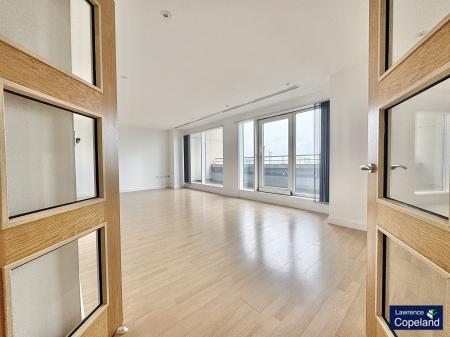 2 bedroom Flat for sale in The Quays, Salford, M50