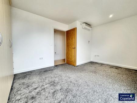 2 bedroom Flat for sale in The Quays, Salford, M50