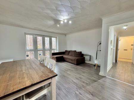 2 bedroom Flat for sale in The Quays, Salford Quays, Salford, M50