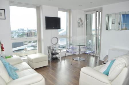 3 bedroom Apartment to let in Blue, Media City UK, Salford Quays, Salford, M50