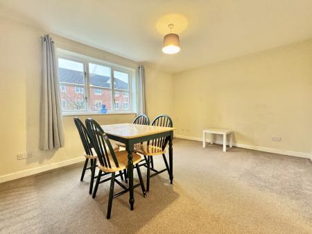 2 bedroom Flat for sale in Georgette Drive, Salford, M3