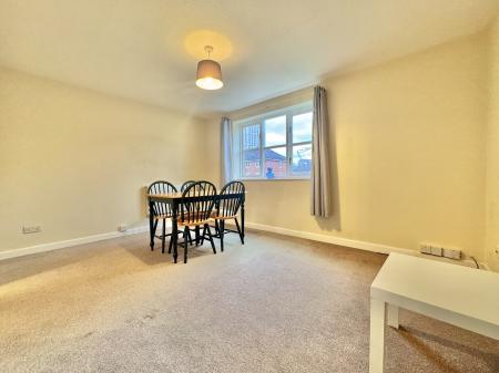 2 bedroom Flat for sale in Georgette Drive, Salford, M3