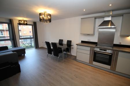 2 bedroom Flat to let in 1c Elmira Way, Salford, M5