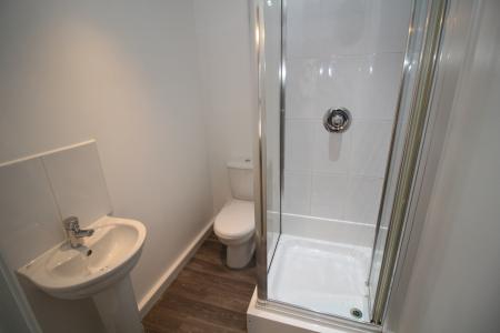 2 bedroom Flat to let in 1c Elmira Way, Salford, M5